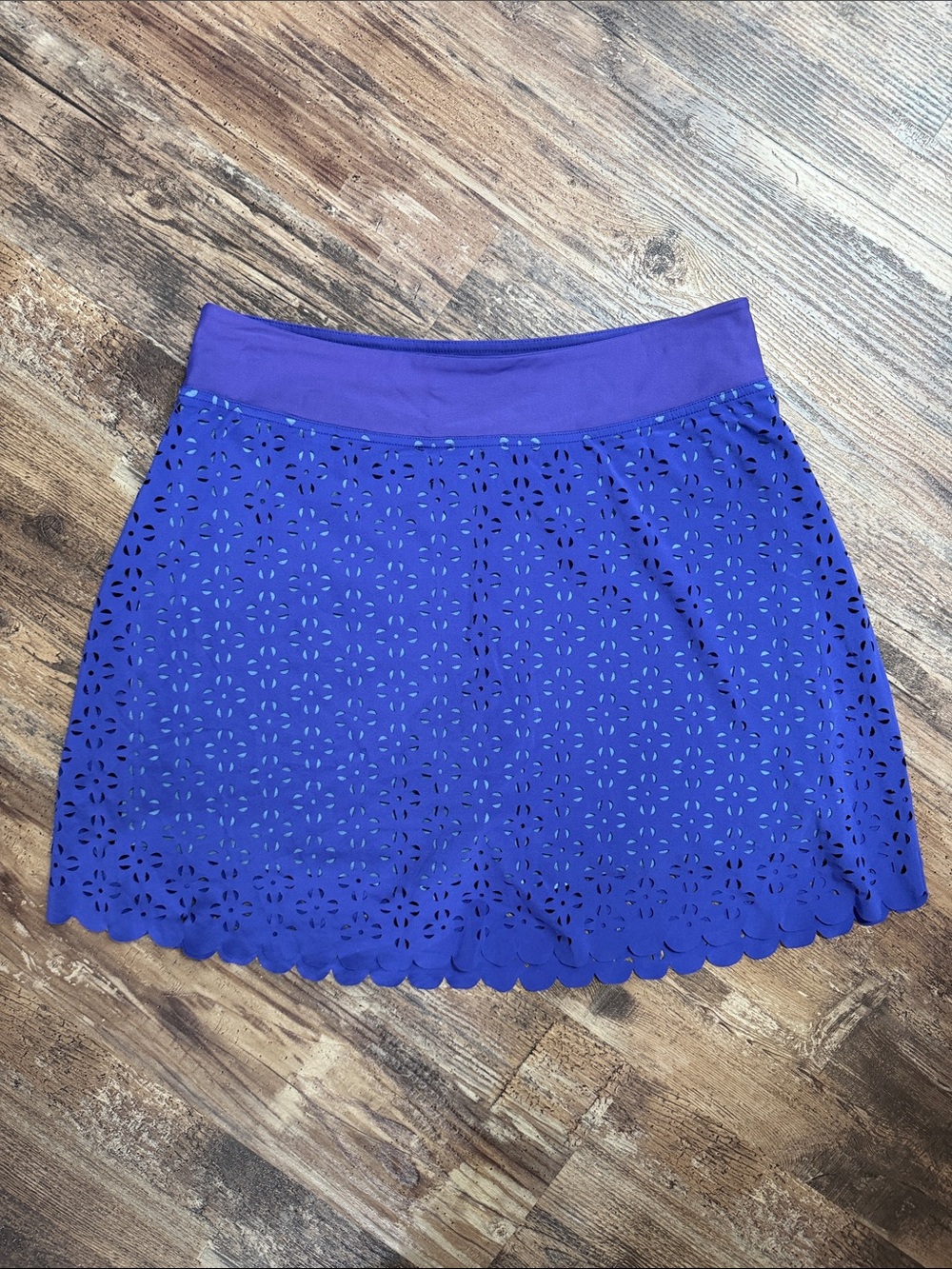 Title Nine Illusion Laser Cut Scallop Skort Purple Size Medium